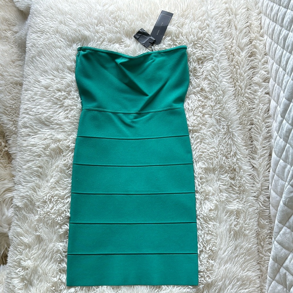 NWT. BCBGMAXAZRIA bandage dress
